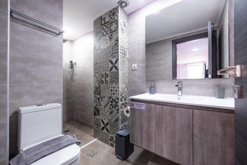 Airnest Suites Near Athens Airport By SEM