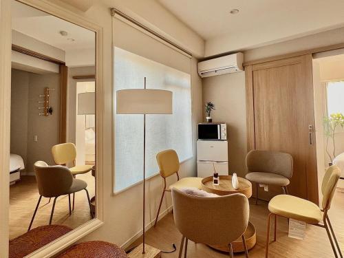Luxury 2 bedroom suite in Shinjuku Meoa, super luxury Dyson & POLA top configuration! 3 min to Waseda station, maximum 4 guests