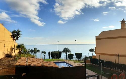 Playa Carvajal a 250 m - Gran terraza privada - Vistas al mar