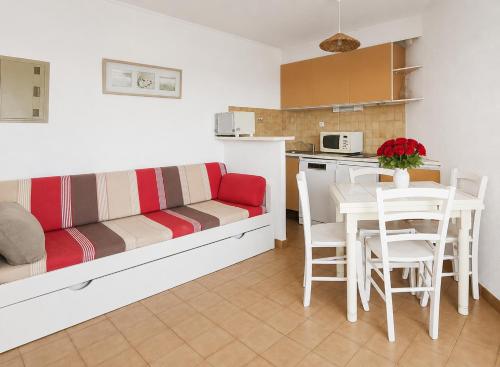 T3 avec piscine, jardin, parking & Accès Mer