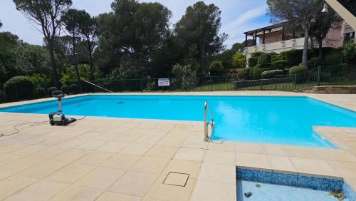 Apartment Gioia, strandnah, familienfreundlich, Garage, Pool by Riviera Homelife Managment