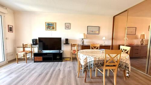 Appartement F2 à Fréjus avec terrasse et parking