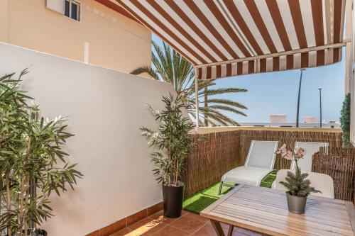 Playa Vistas Apartment Terrace Pool & AC