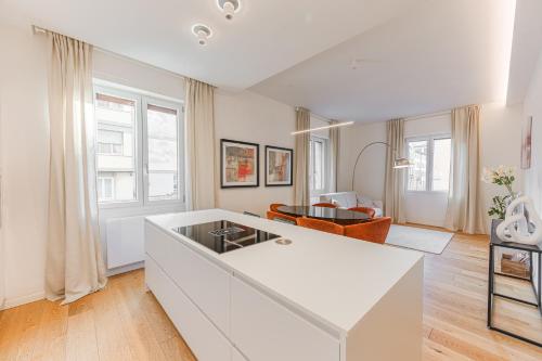 The Elite Stay in Florence - Modern Harmony - 2BR - 2 Baths