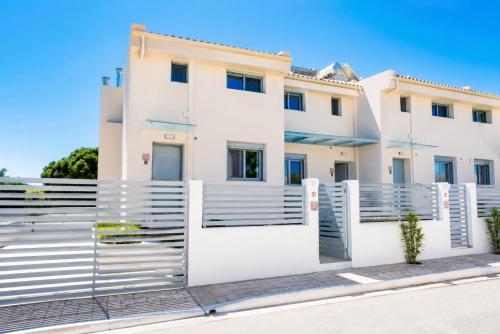 Aether Suites Near Athens Airport By SEM