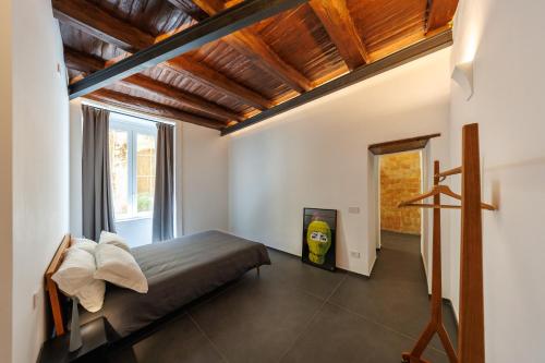 FelyApartment - Historic City Center District