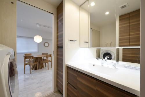 Naha Beach Walk 3min New 70sqm 7Guests Free Parking Solterrace naha-nishimachi