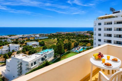 Ocean Eyes. Amazing 180º view of the sea and city