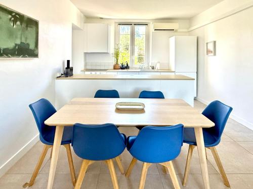 Renovated - 3 bedrooms - AC - Sea view - Sleeps 6