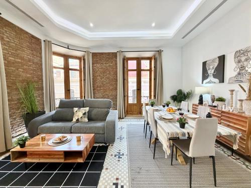 PC- Luxury Apartment Larios Street by TuriVida A-C