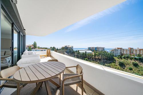 Elegant Sea-View Apartment in El Higuerón