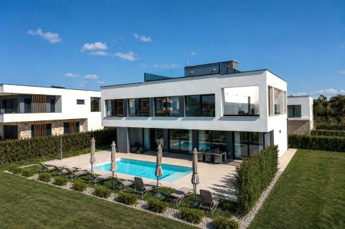 Villa Ivy
