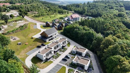 an aerial view of a house with a driveway at Hotel Bardo in Bardo