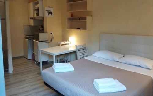 Studio apartment 150 meter from Metro B