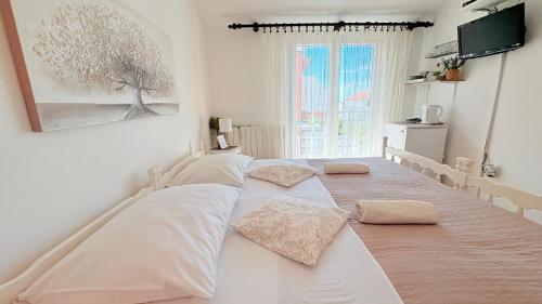 Room Marijana