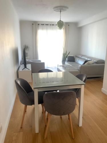 Comfortable 2 bedroom apartment perfect for 4 people