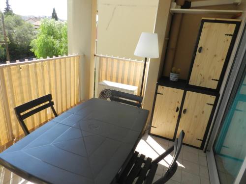 Charmant appartement climatisé 4 Personnes, piscine & parking