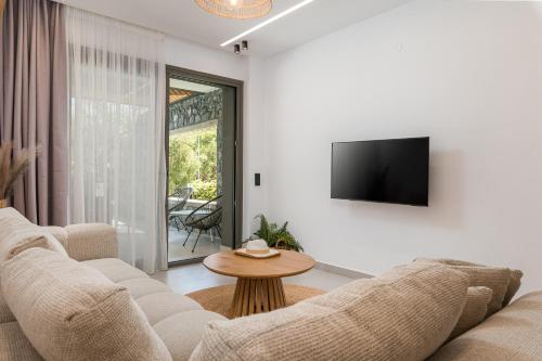 Dionisos Luxury Villas