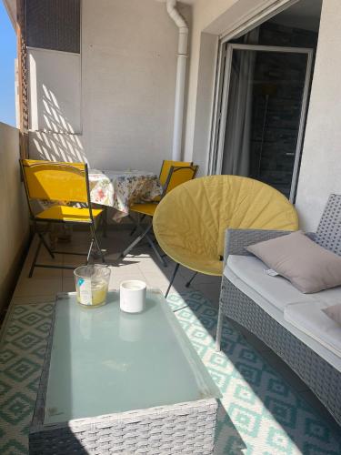 chambre d hot dans un bel appartement récent et bien desservi