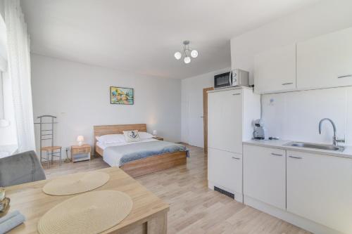 Apartmani i soba "Ana"