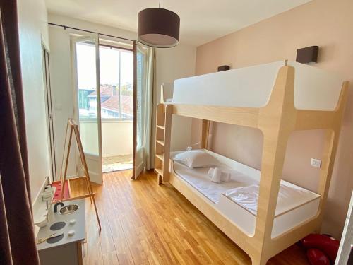 Le Jane : Centre ville, Garage, Balcon