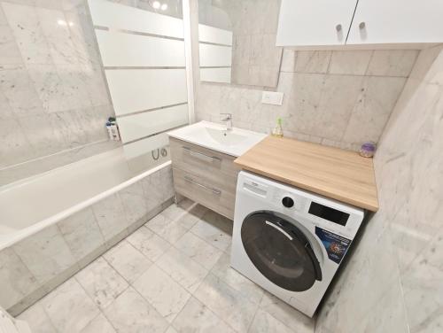 Opéra de Paris-6 Min Walk-Modern Apt 4 sleepe