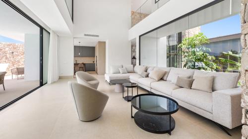 VACATION MARBELLA I Villa Trophy, Built in 2026, Private Turquoise Pool, 6BDR, Walking Distance to Los Naranjos, Minutes from Puerto Banus, Luxury Interiors, Private GYM, Lounge Bar