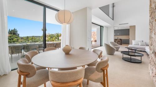VACATION MARBELLA I Villa Trophy, Built in 2026, Private Turquoise Pool, 6BDR, Walking Distance to Los Naranjos, Minutes from Puerto Banus, Luxury Interiors, Private GYM, Lounge Bar