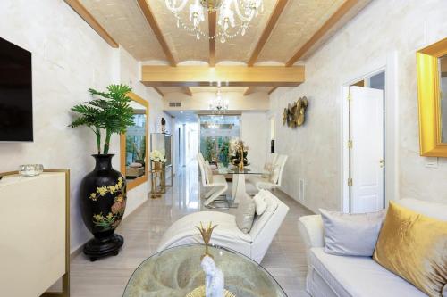 Luxury Apartment