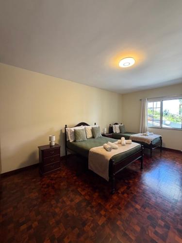 Cabo Girão Home with Sea Views and Hot Tub for 8 Guests - 15 mins from Funchal