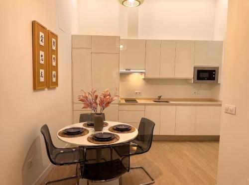 NEW! Riverside Triana Private entrance Sunset