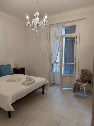 Lazurite home