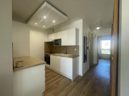 Super appartement entièrement rénové avec vue port