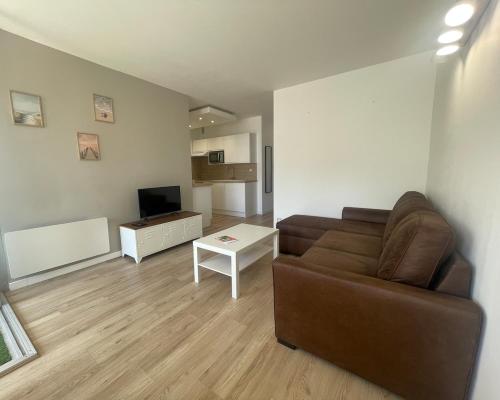 Super appartement entièrement rénové avec vue port