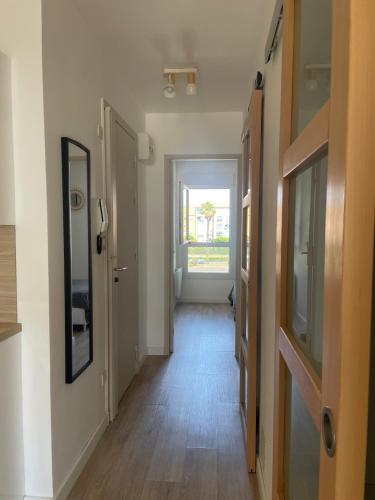 Super appartement entièrement rénové avec vue port