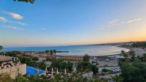 Dúplex con Vistas al Mar, cerca de la playa y puerto