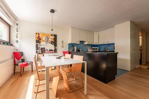 Central Cozy Family friendly Stylish Apartment I View to Jungfrau & Männlichen I Wengen