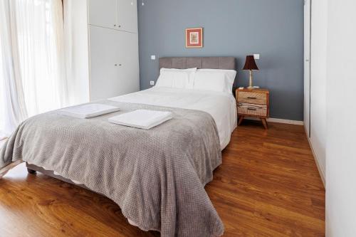 Serene City Retreat