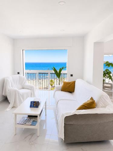 Beachfront Heaven Apartment - Carvajal Beach