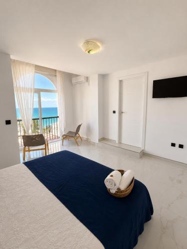 Beachfront Heaven Apartment - Carvajal Beach