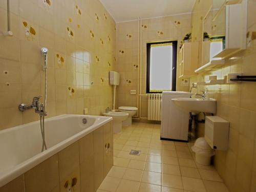 Bathroom sa Apartment Banjole 417