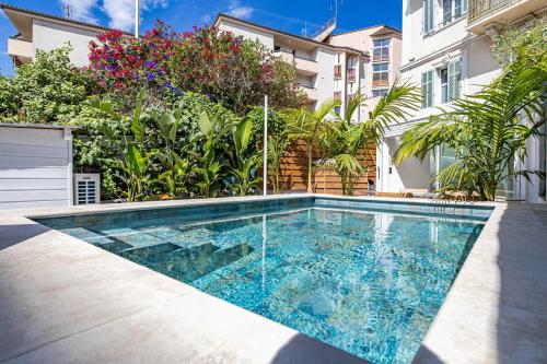 Duplex Apartment with Pool a c 2BR 5P - Cannes