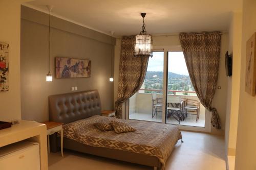 Gallery image of Kelyfos Hotel in Neos Marmaras