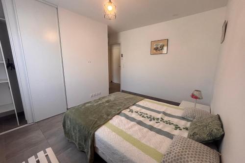 Apartment with garden in Saint-Raphaël