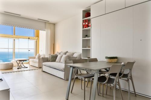 Intempo by Holuxe - 356 - 35th floor