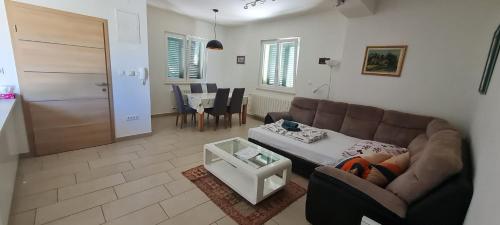 Apartment Lebedina