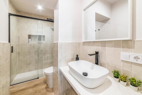 Home2Book Seville City Comfort