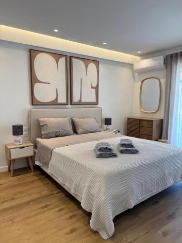 2BR Apartment Glyfada Near Beach & Parking