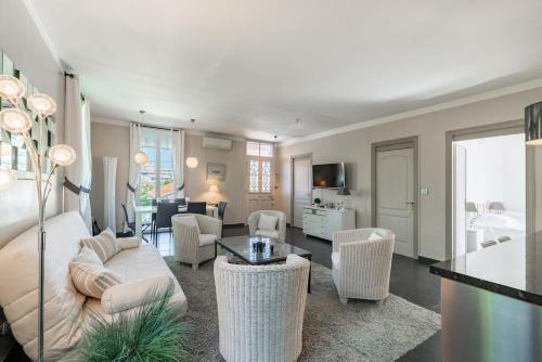 Le Fenelon 2 BDR Terrace