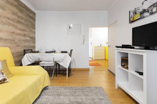 Live Alfama by Tram 28 | 1BR